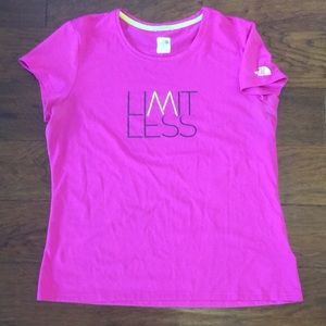 The North Face pink vaporwick shirt Large no picks